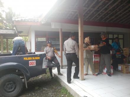 Persiapan Pengiriman Bantuan Logistik Korban Bencana Banjir dan Tanah Longsor Oleh KSB Jatimulyo